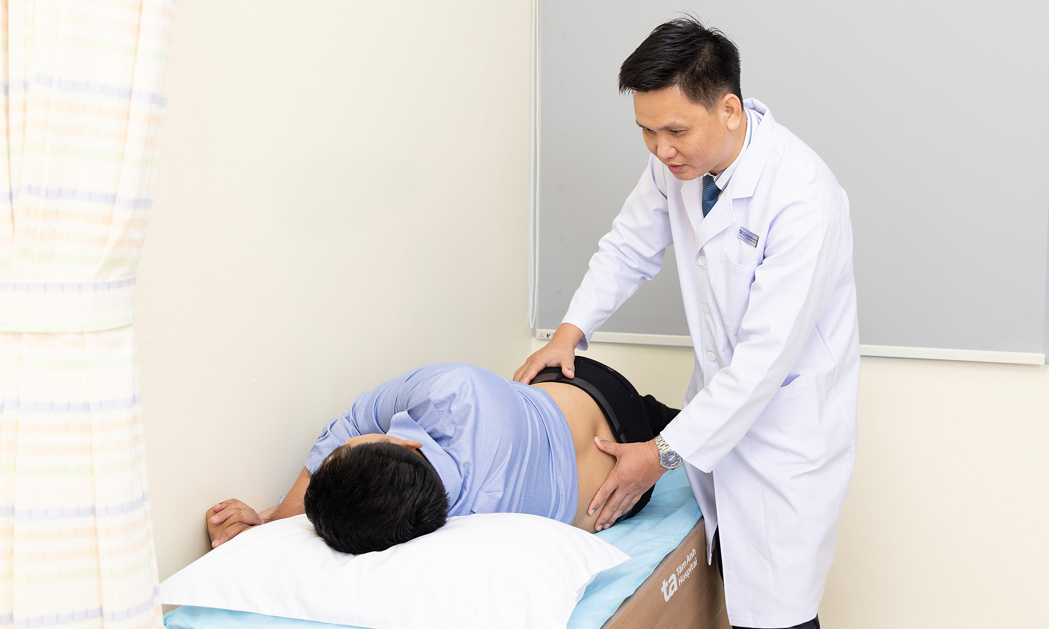 Can spinal spurs naturally shrink over time?