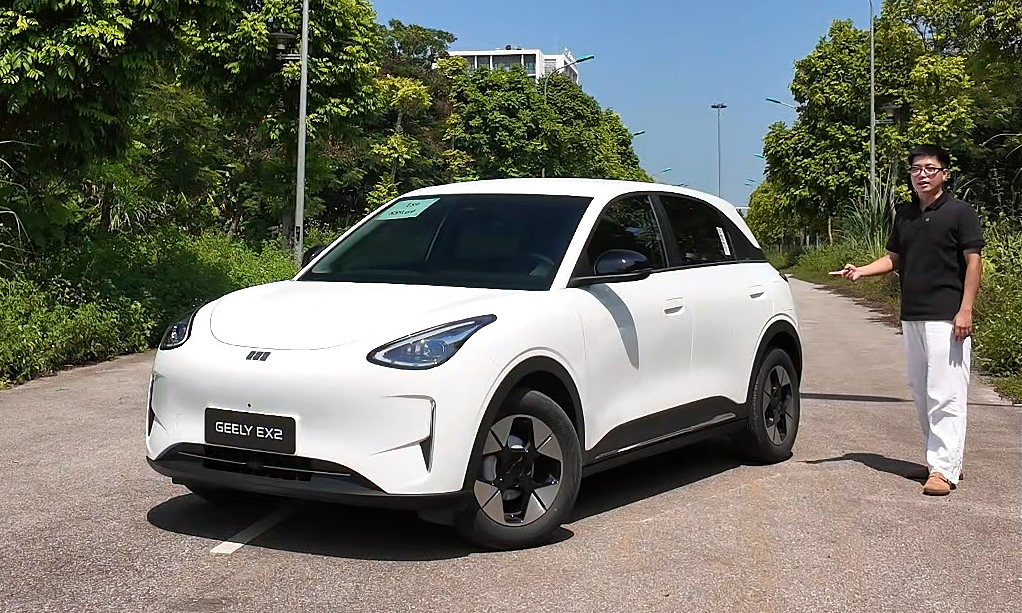 Geely EX2 review - a stylish urban electric car