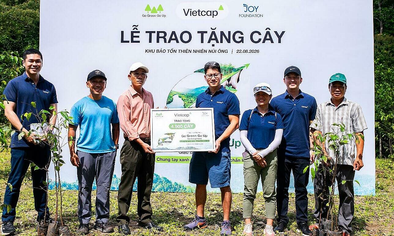 Vietcap continues to donate 8,000 trees in Go Green Go Up 2026