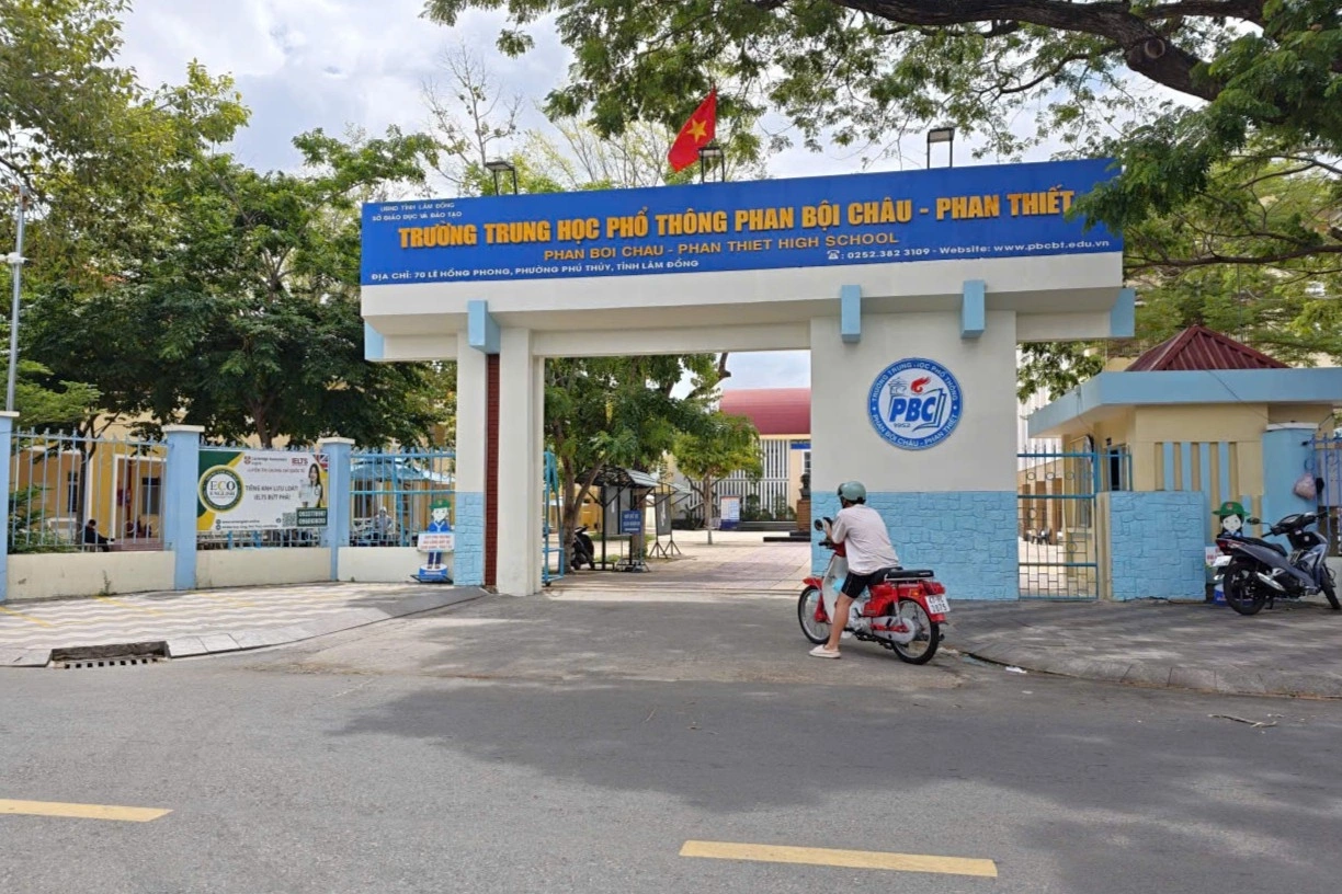 38 students admitted to 10th grade supplementary enrollment have results canceled after one day