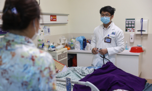 Da Nang voters propose monthly allowances for cancer and kidney failure patients