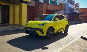 BYD sells over 250,000 electric vehicles in a single month for the first time