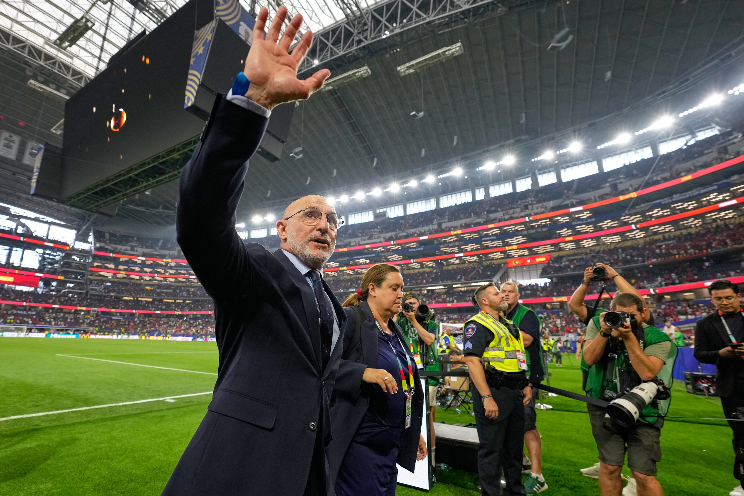 De La Fuente: 'Ballon d'Or should belong to a Spanish player'