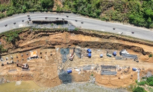Urgent repairs underway on pass connecting Nha Trang to Da Lat ahead of rainy season