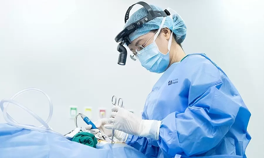 Should adenoidectomy and tonsillectomy be performed simultaneously?