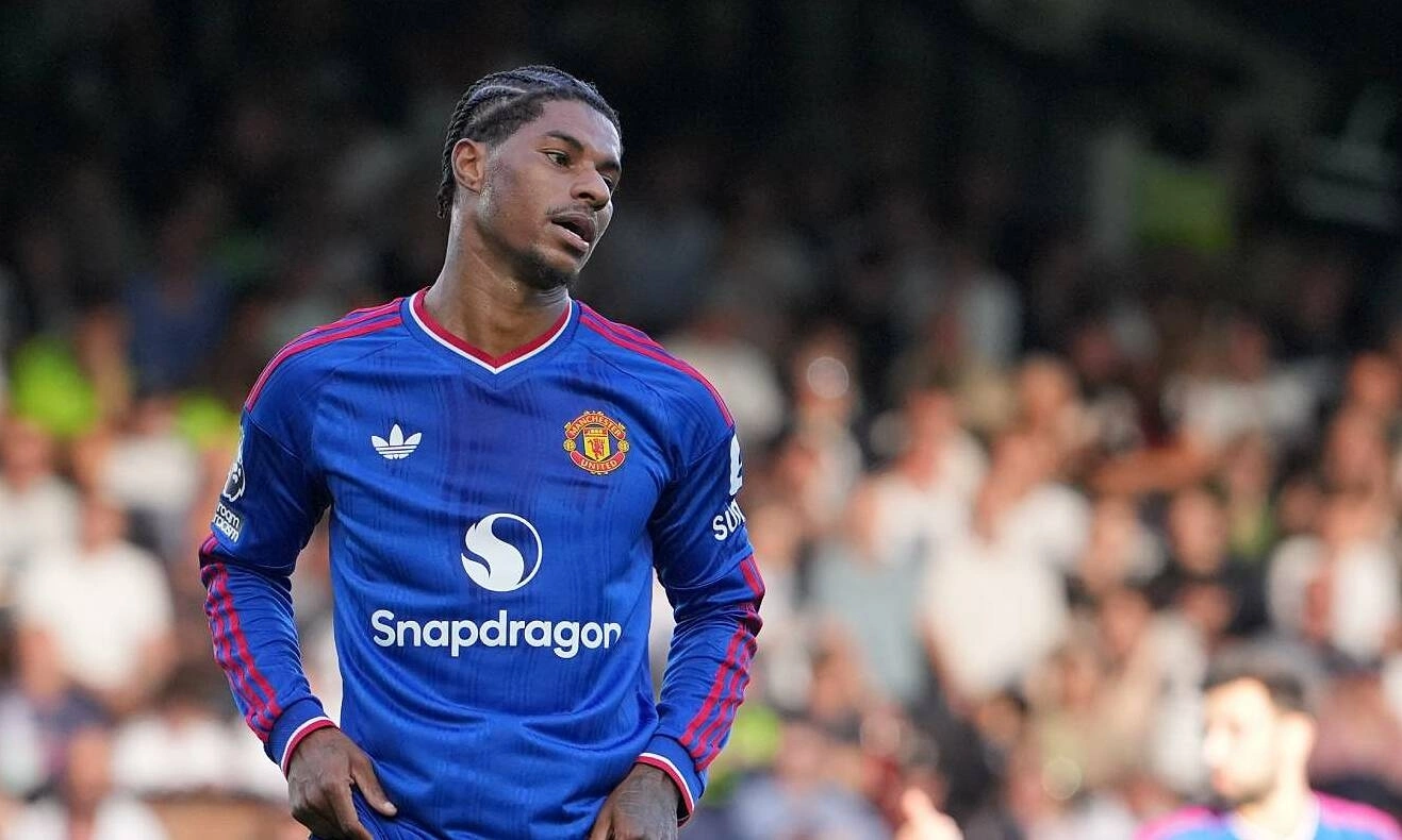 Owen: 'Rashford looks like the weight of the world is on his shoulders'