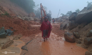 Gia Bac Pass suffers new landslide, National Highway 28 cut off