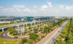 Vietnam has two airports among the world's best-connected hubs