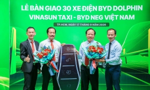 BYD NEG delivers 30 dolphin vehicles to Vinasun