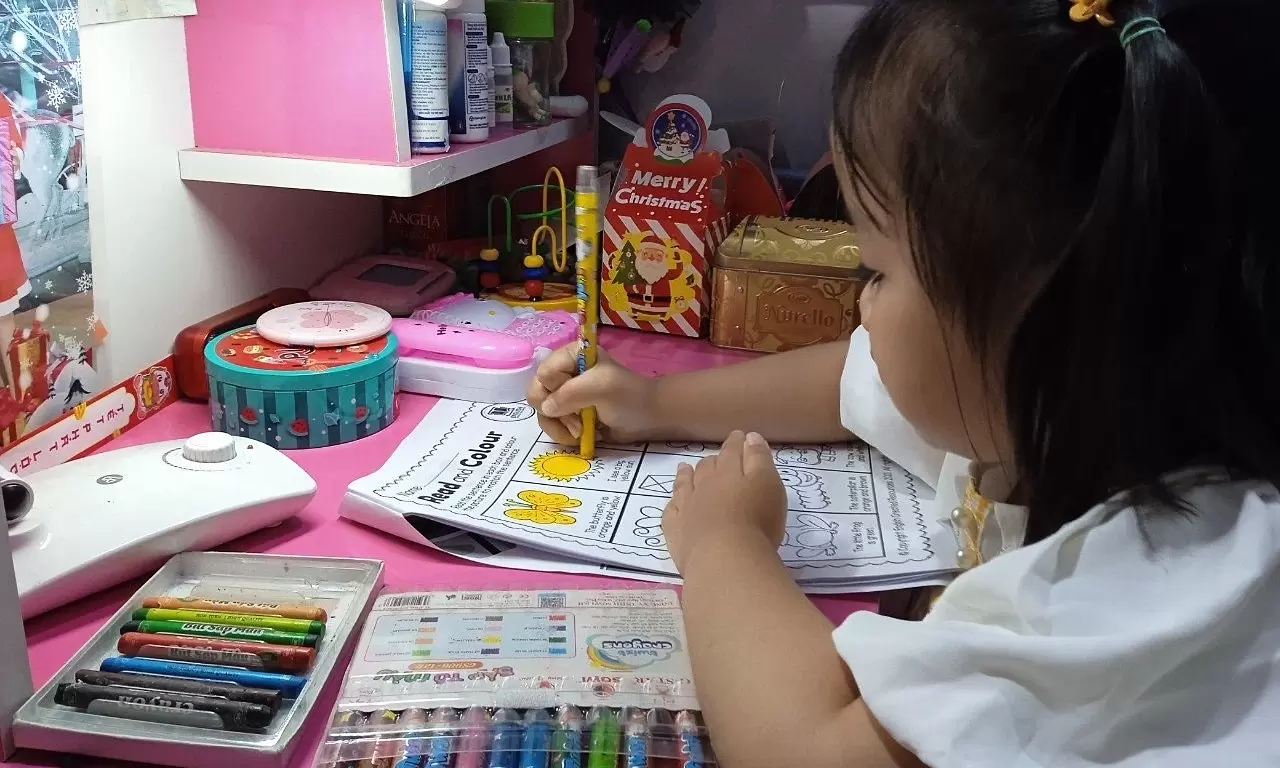 When children should avoid electronic devices