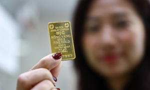 Gold bar prices drop to two-month low