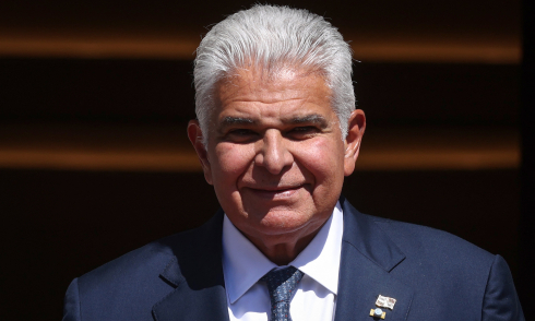 Panamanian president to visit Vietnam