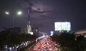 Nearly 4,000 lightning strikes hit Ho Chi Minh City during two days of heavy rain