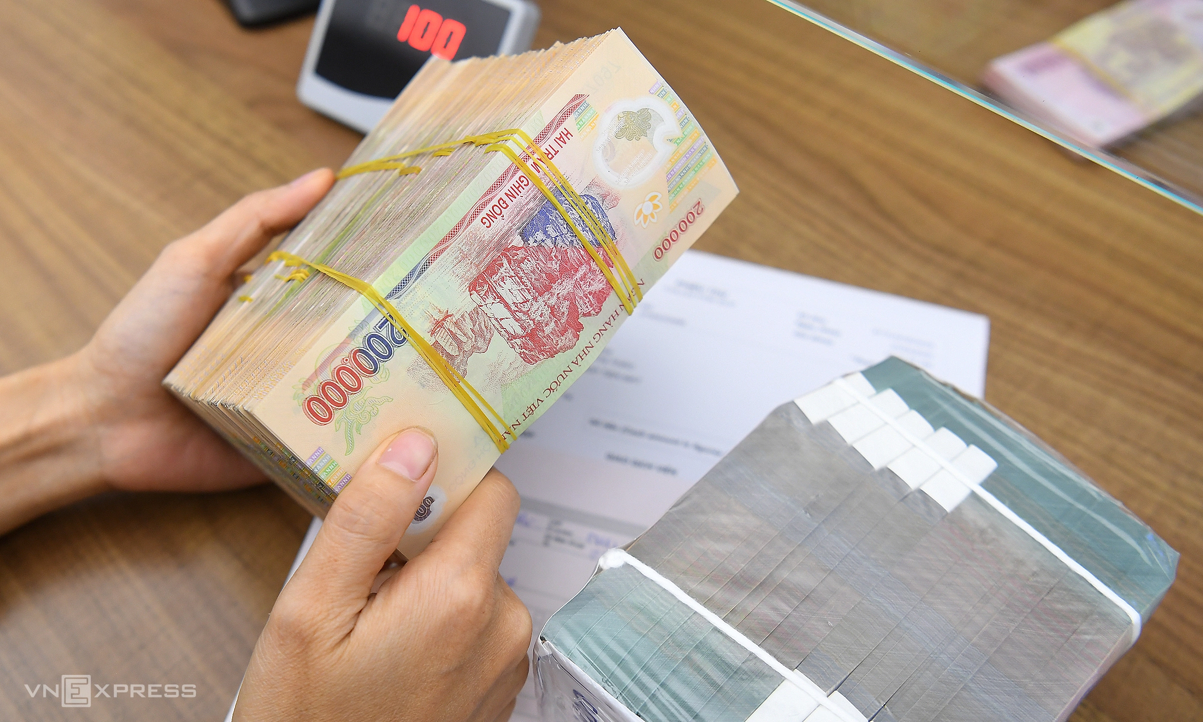 Over 48,700 businesses dissolved in nine months