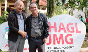 Bau Duc: "Vietnamese football needs to know how to generate money"