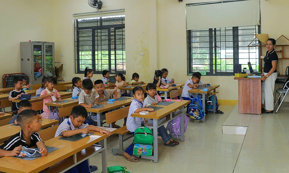 Deputy principal writes heartfelt letter urging 127 students to return to school