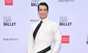 Male dancer wears self-made dress on red carpet
