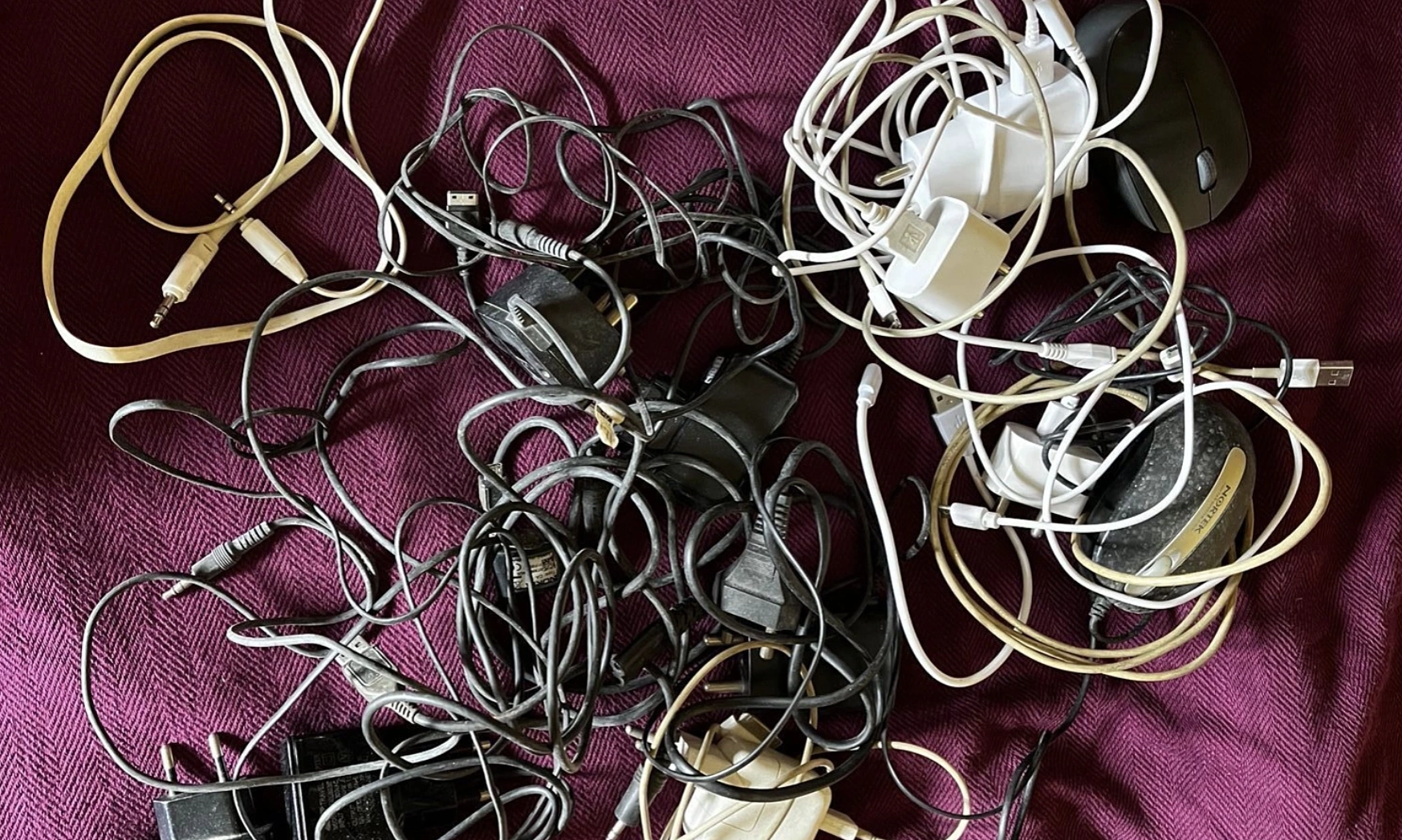 Older adults hoarding items: mental disorder or just frugality?