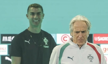 Coach Jorge Jesus threatened with dismissal if he does not apologize to Ronaldo