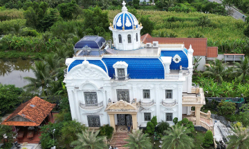 Illegal villa in Ca Mau partially demolished