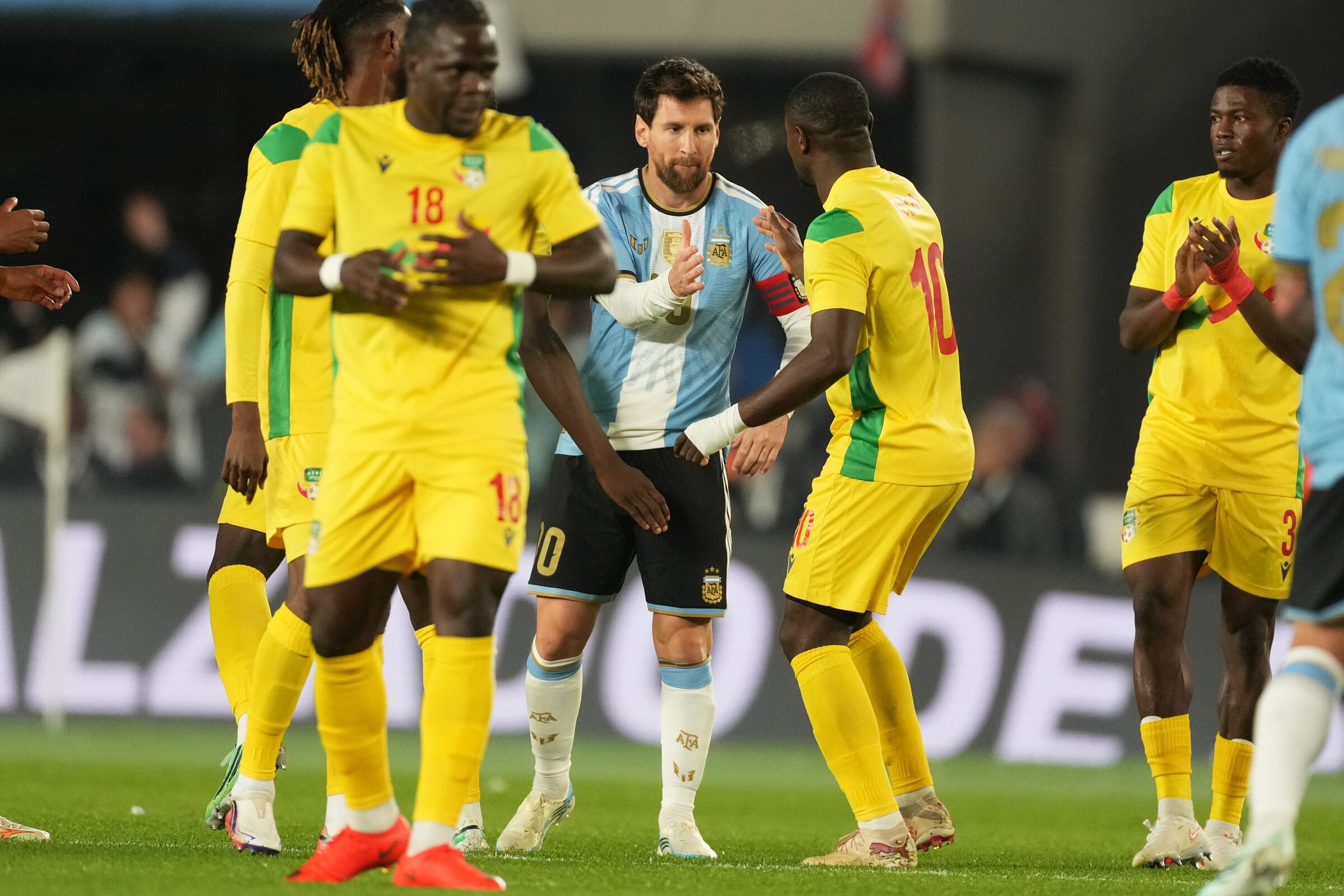 Benin coach complains about not getting shared photos with Messi