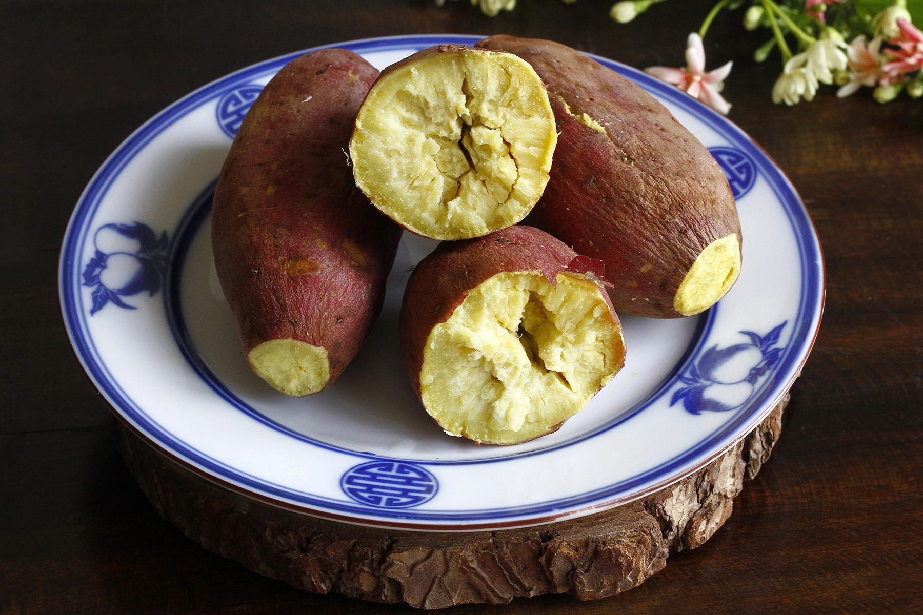 5 nutrient-rich foods that help lower high blood pressure