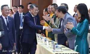 Prime Minister Le Minh Hung: Viet Nam-Laos relations nurtured by the people