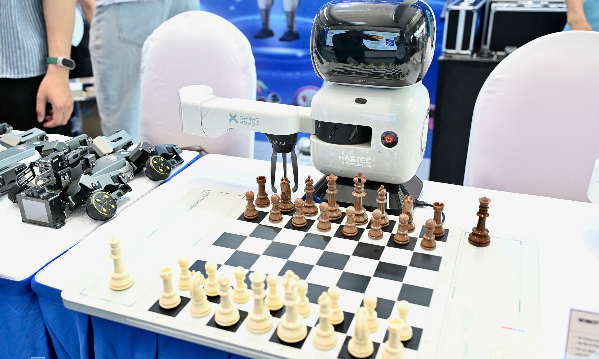 More than half of Hanoi's FDI capital flows into science and technology