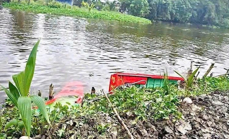 Vo lai race in Can Tho halted following fatal accident