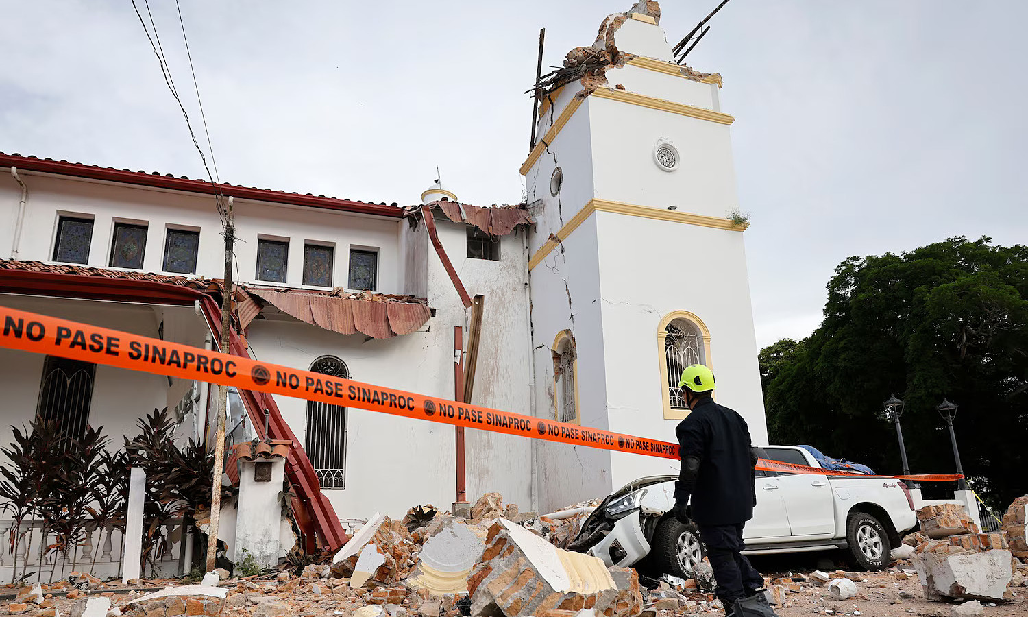 Bell tower of over 400-year-old church collapses in Panama earthquake