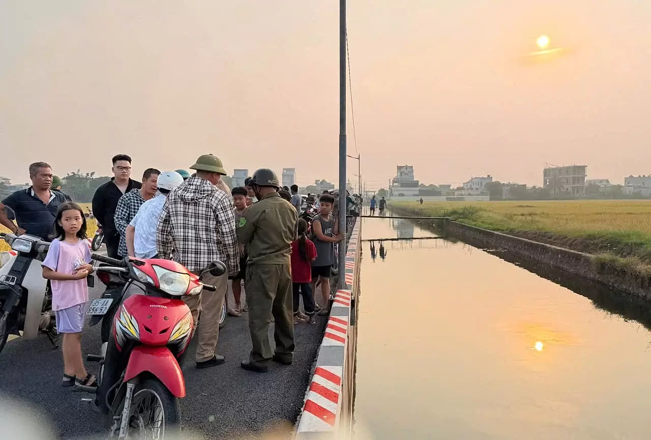 Man drowns saving two female students in Giao Thuy