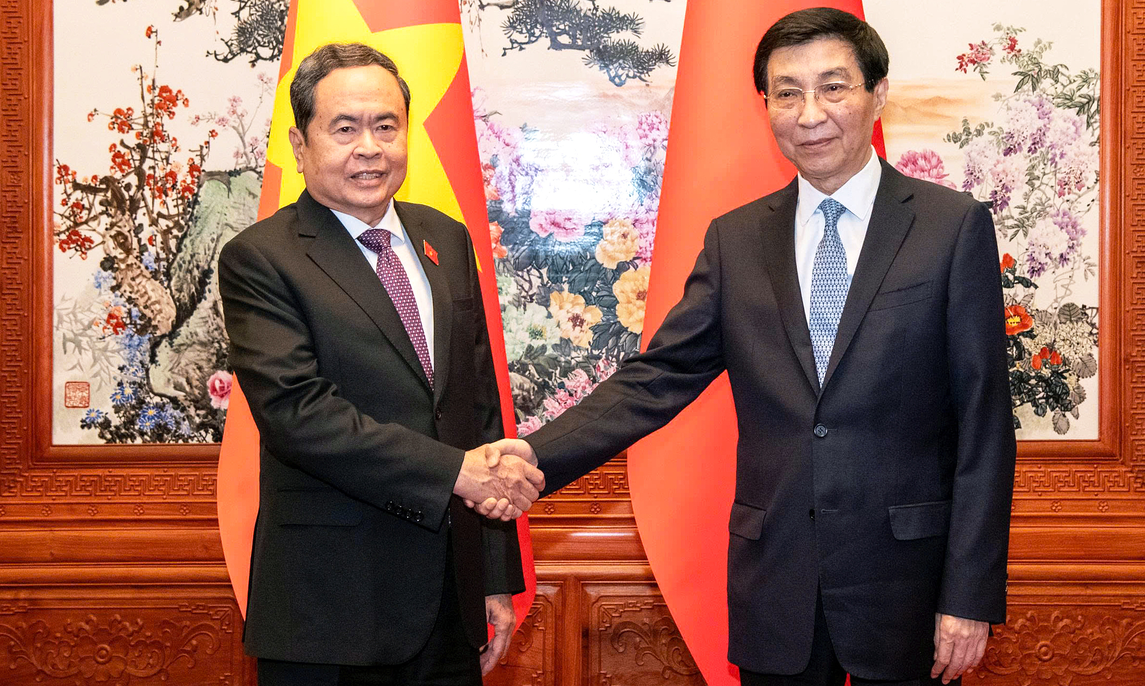 National Assembly Chairman Tran Thanh Man meets chairman of the National Committee of the Chinese People's Political Consultative Conference