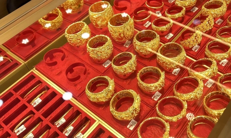 China's richest hub of gold, silver, and jewels