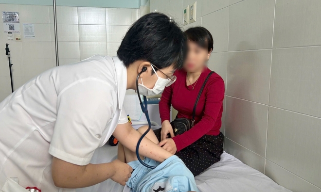39 children, three pregnant women in Quang Ngai suspected of food poisoning after eating bread