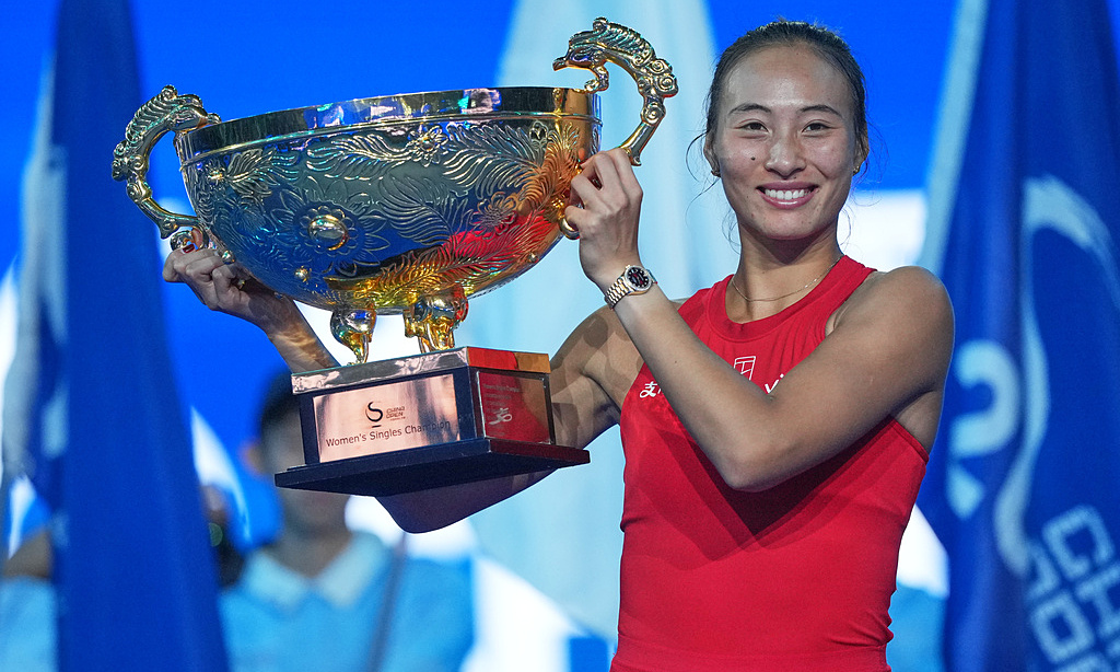 Zheng Qinwen makes history at China Open