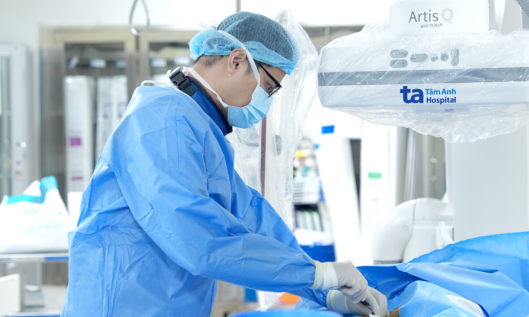 Brain vascular fistula causes tinnitus