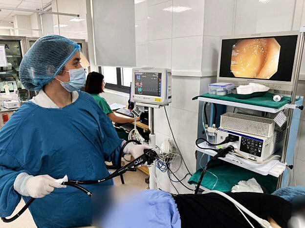 70 cm beef tapeworm discovered during colonoscopy