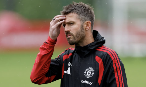 Carrick: "Difficult times reveal who truly fights for Man Utd"