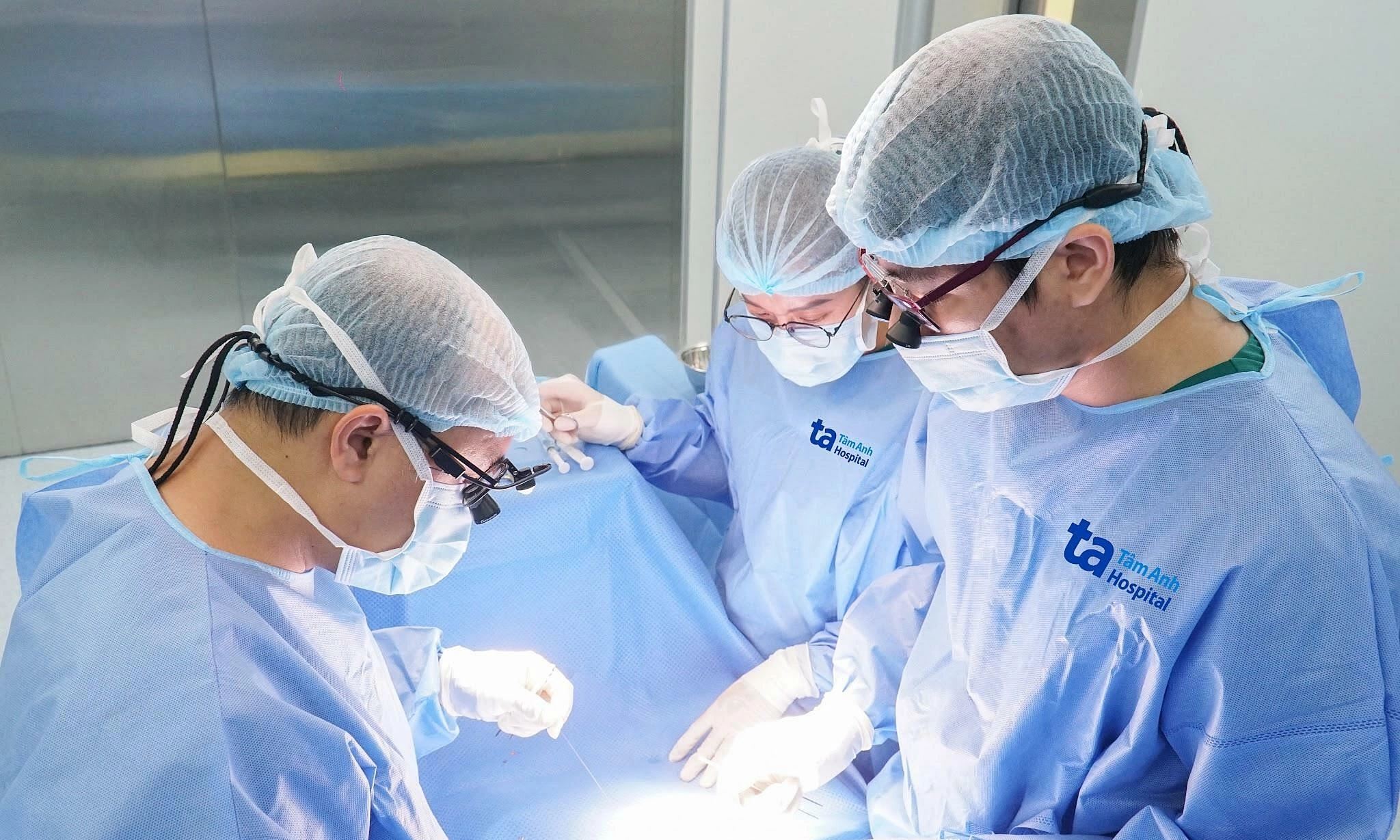 27-day-old baby girl with bilateral inguinal hernia