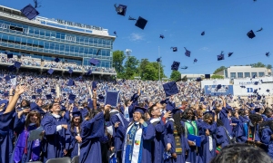 US majors and universities where graduates earn over 200,000 USD annually
