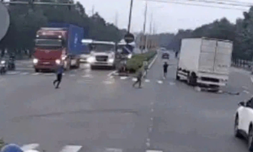 Driver pulls victim from under vehicle, then flees