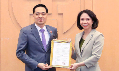 Xanh Pon Hospital director appointed deputy director of Hanoi Department of Health