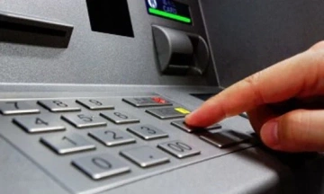 Bank advertises old ATMs for sale, with prices starting from hundreds of thousands of dong
