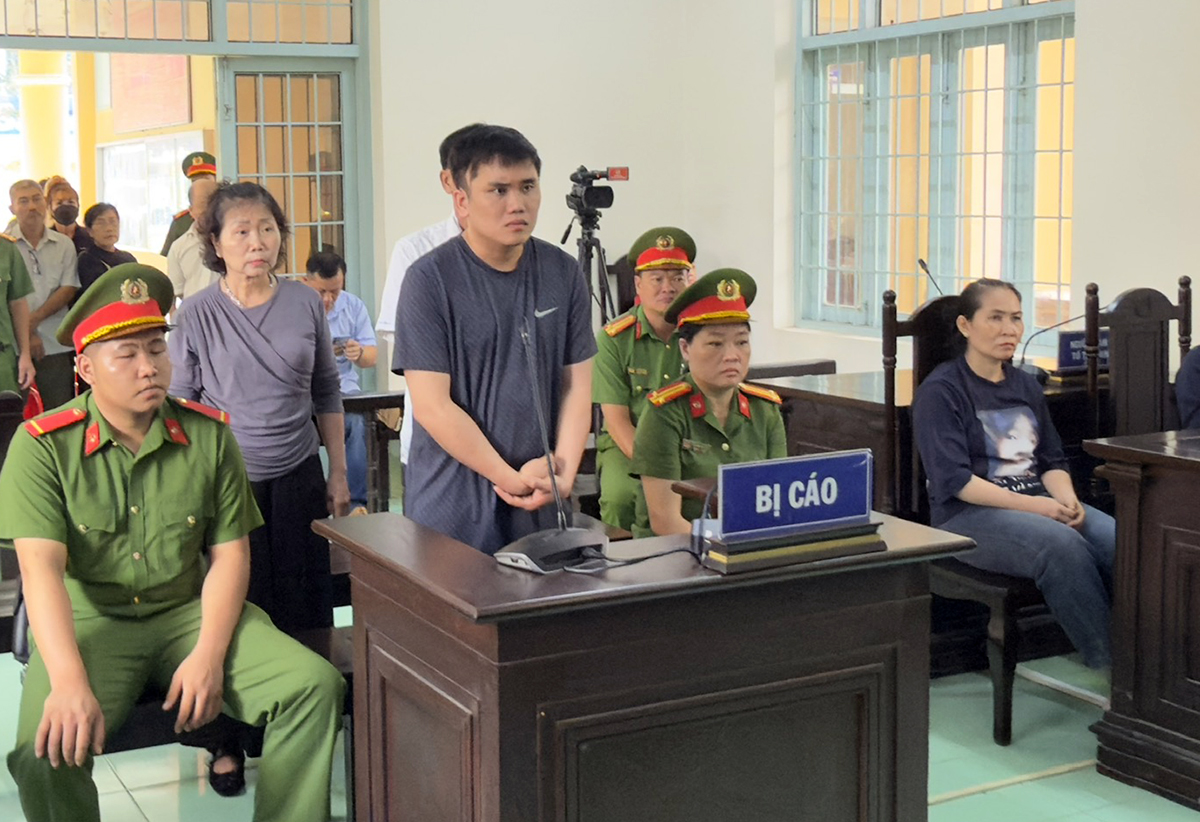 Driver who struck, killed student in Vinh Long sentenced to 30 months in prison