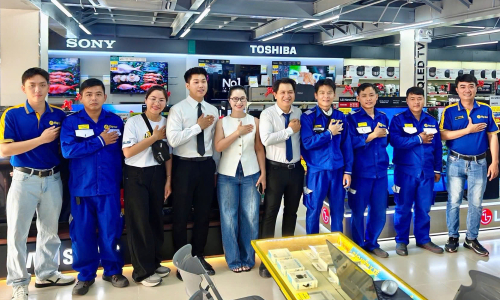 Dien May Xanh seeks talent to lead robotics, AI sector