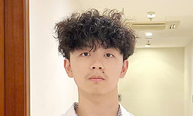 Top scorer achieves a perfect 40/40 in Hanoi's informatics gifted student exam