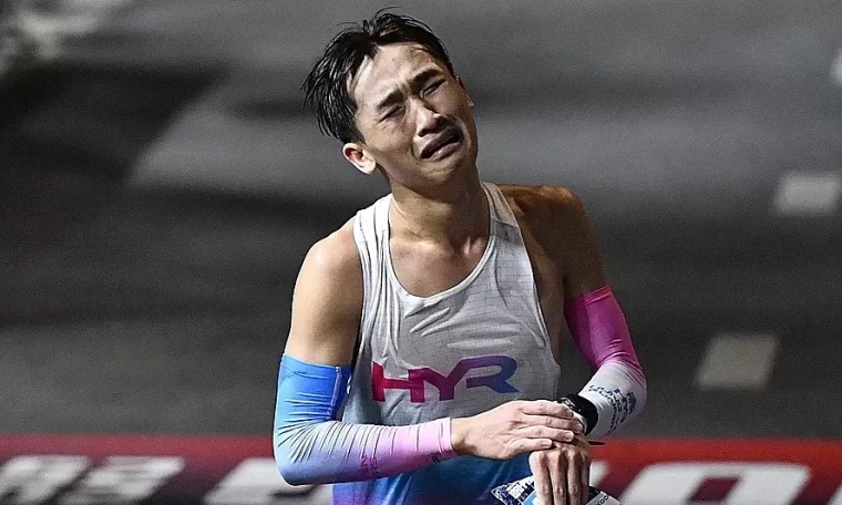 Gen Z runner's bittersweet sub3 achievement in Hai Phong