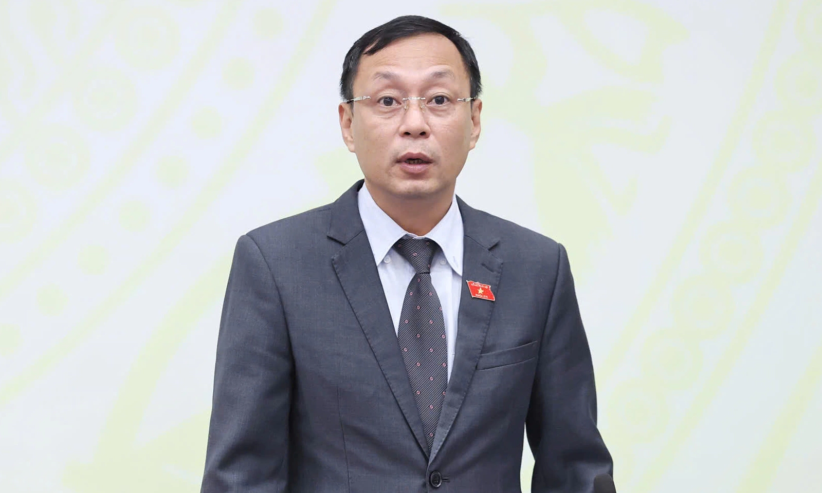 Two ministers to answer questions at 16th national assembly's 2nd session
