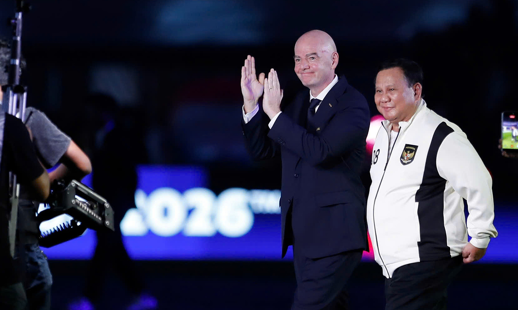 Infantino apologizes to FIFA Council