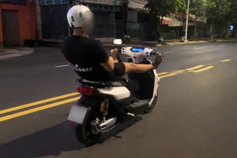 Many teenagers drive dangerously to gain views